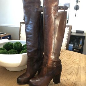FRYE knee boots-worn twice. Nice leather! Size 7m. Orig price $459 SOLD